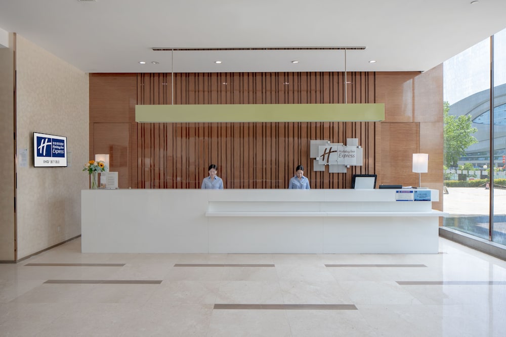 holiday inn express luoyang city center by ihg