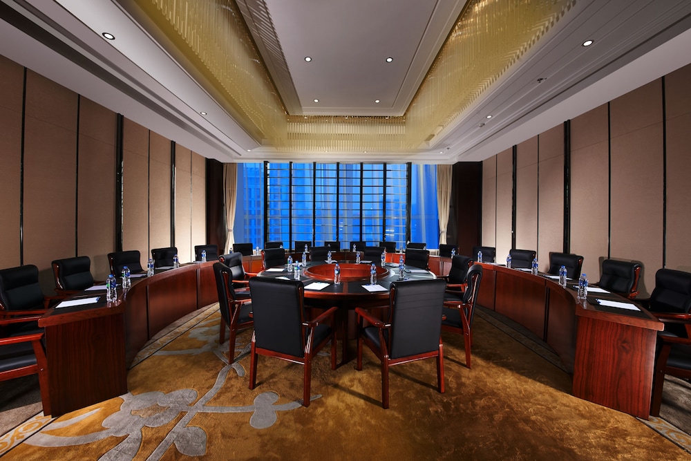 holiday inn express luoyang city center by ihg