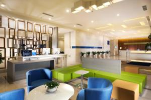 holiday inn express luoyang city center by ihg