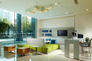 holiday inn express luoyang city center by ihg