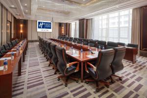 holiday inn express luoyang city center by ihg