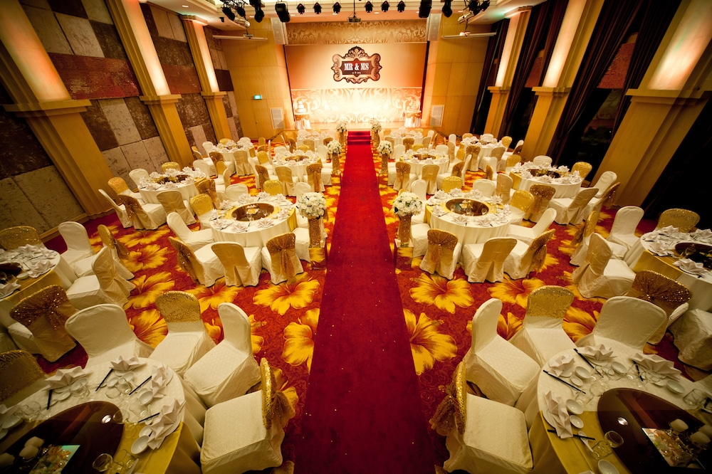 the hanoi club hotel and residences