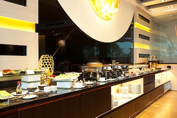 the hanoi club hotel and residences