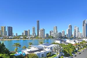 surfers paradise