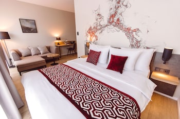 hotel libertas elements pure