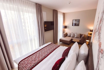 hotel libertas elements pure