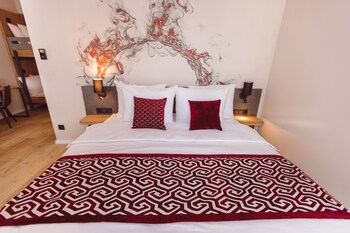 hotel libertas elements pure