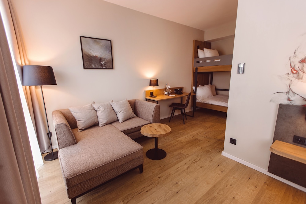 hotel libertas elements pure