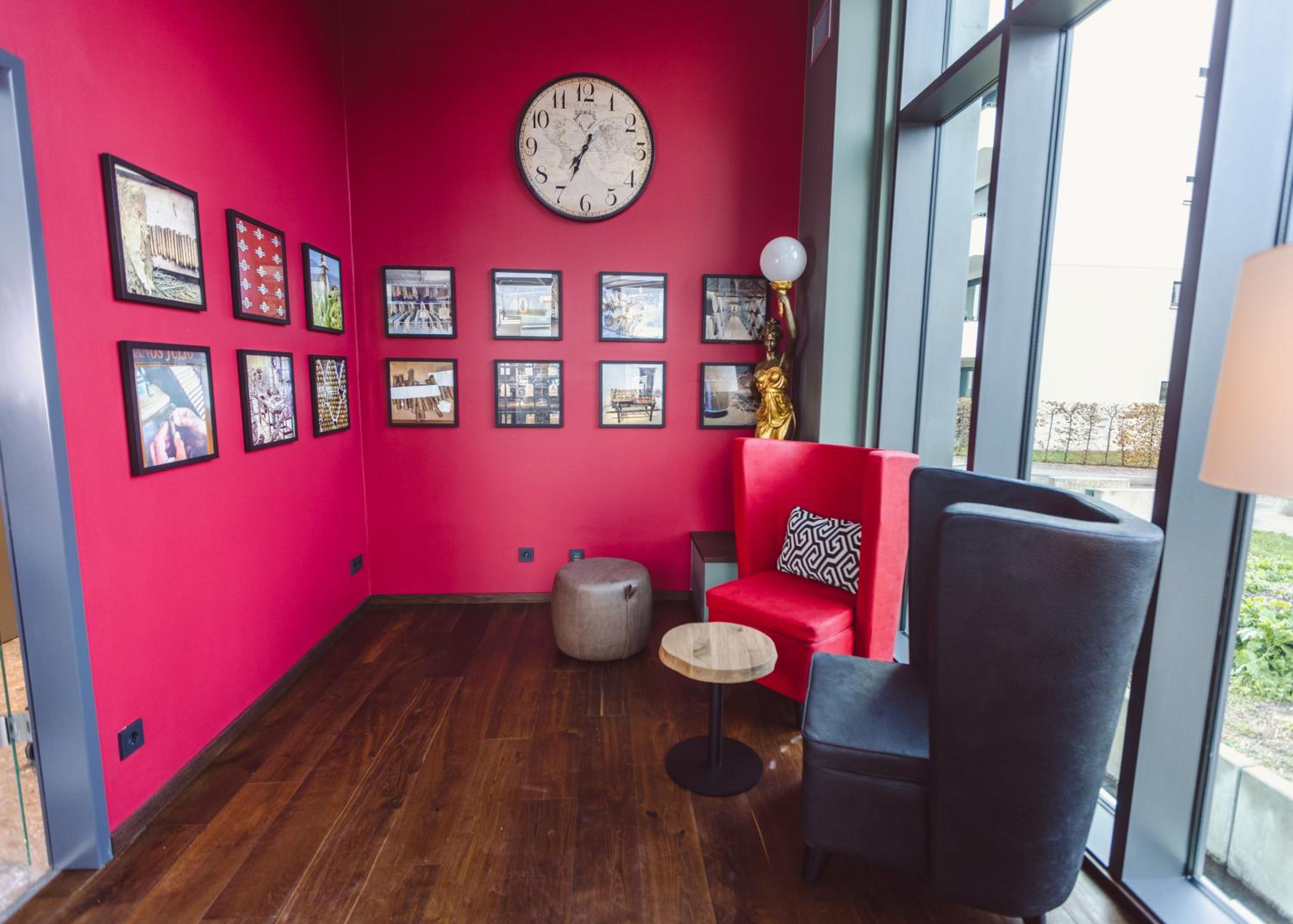 hotel libertas elements pure