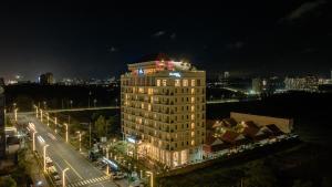 sea breeze hotel and villa
