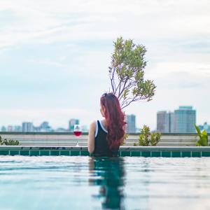 sea breeze hotel and villa