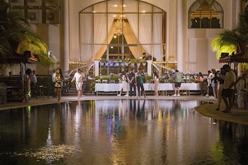 sea breeze hotel and villa