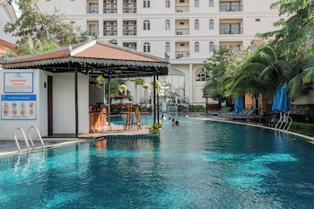 sea breeze hotel and villa