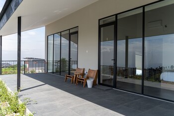 greenhill mountain view villa 8 br with heated private pool