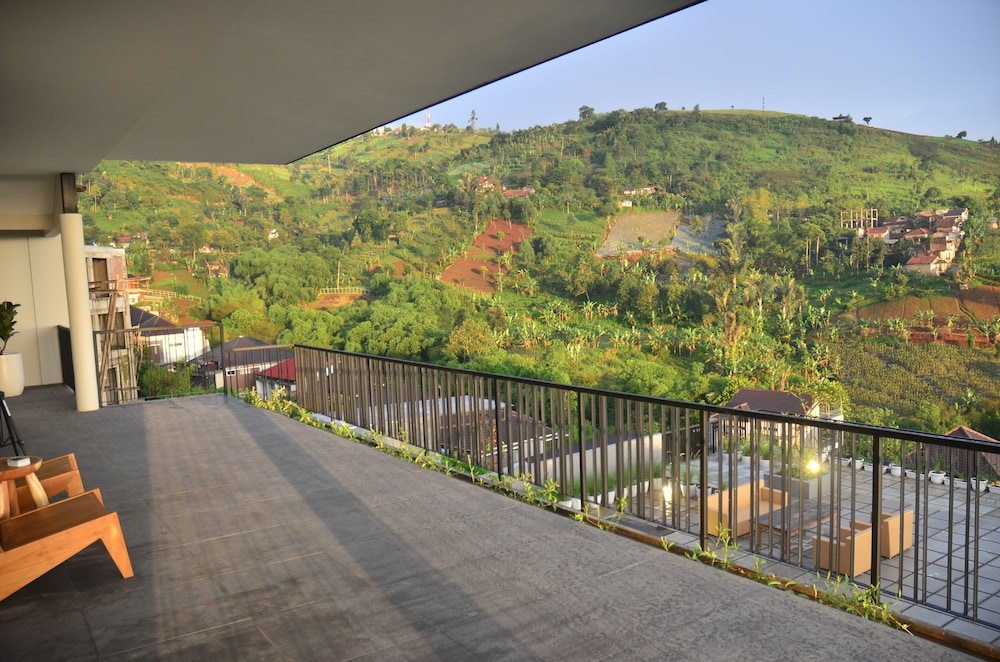 greenhill mountain view villa 8 br with heated private pool