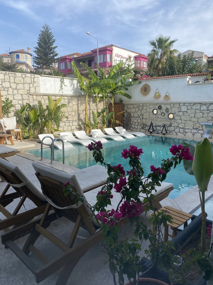 chloe hotel alacati