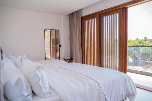 mikiki lifestyle hotel