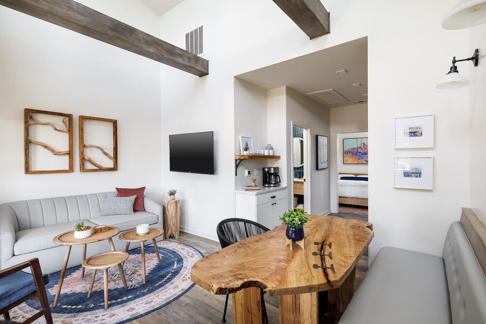 the station by compo hotels