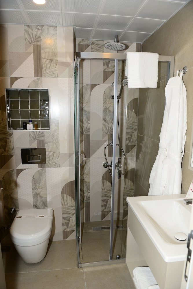 rose garden premium hotel