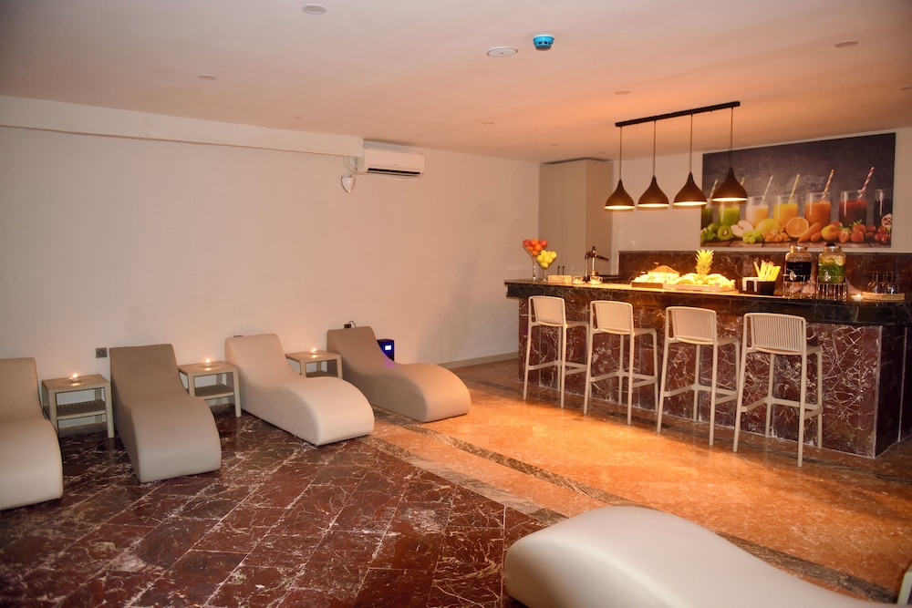 rose garden premium hotel