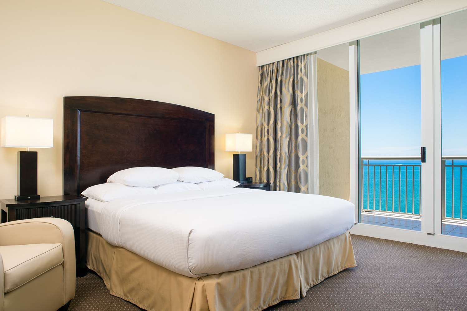 doubletree resort and spa by hilton ocean point n miami beach