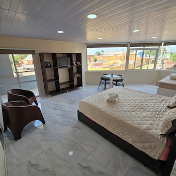 mensu grand hotel