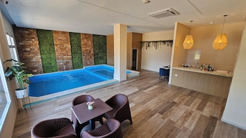 mensu grand hotel