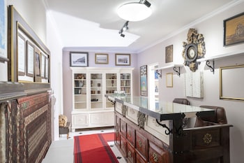 elia boutique hostel