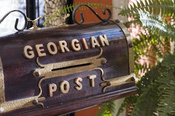 elia boutique hostel