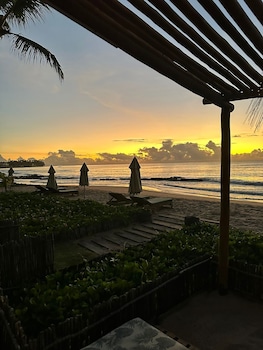 joju bangalos and bistro