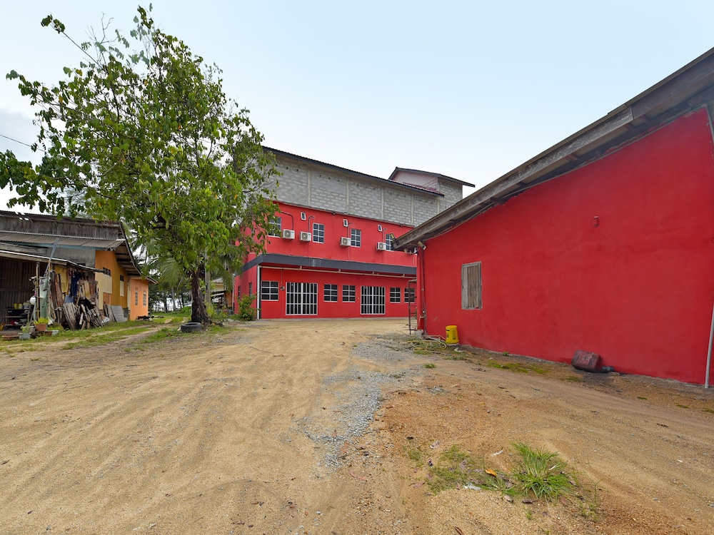 oyo 90664 rabi hotel
