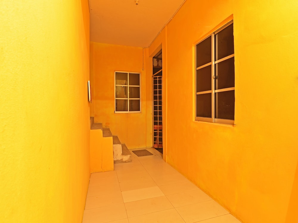 oyo 90664 rabi hotel