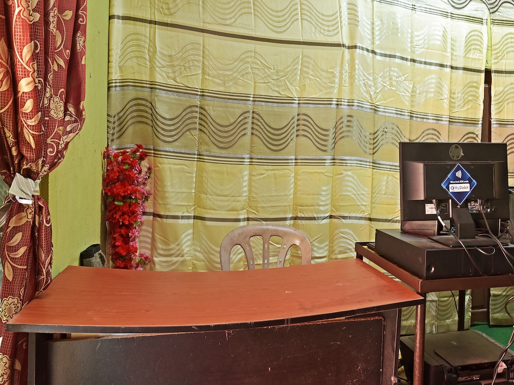 oyo 90664 rabi hotel