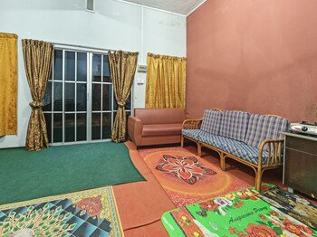 oyo 90664 rabi hotel