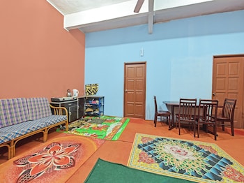 oyo 90664 rabi hotel