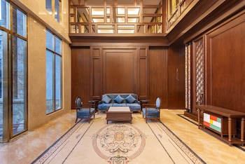 reyna luxury hotel
