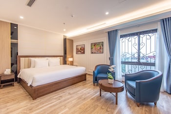 reyna luxury hotel