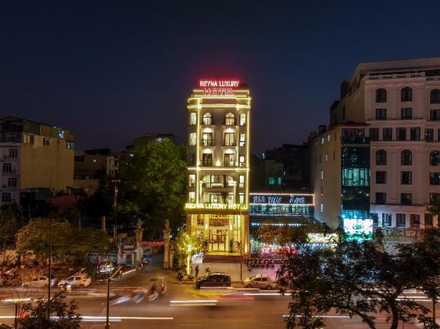 reyna luxury hotel