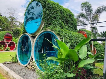 arenal backpackers resort