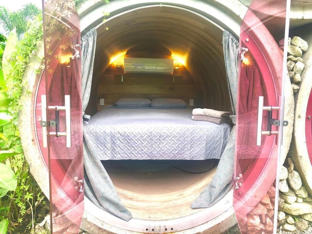 arenal backpackers resort