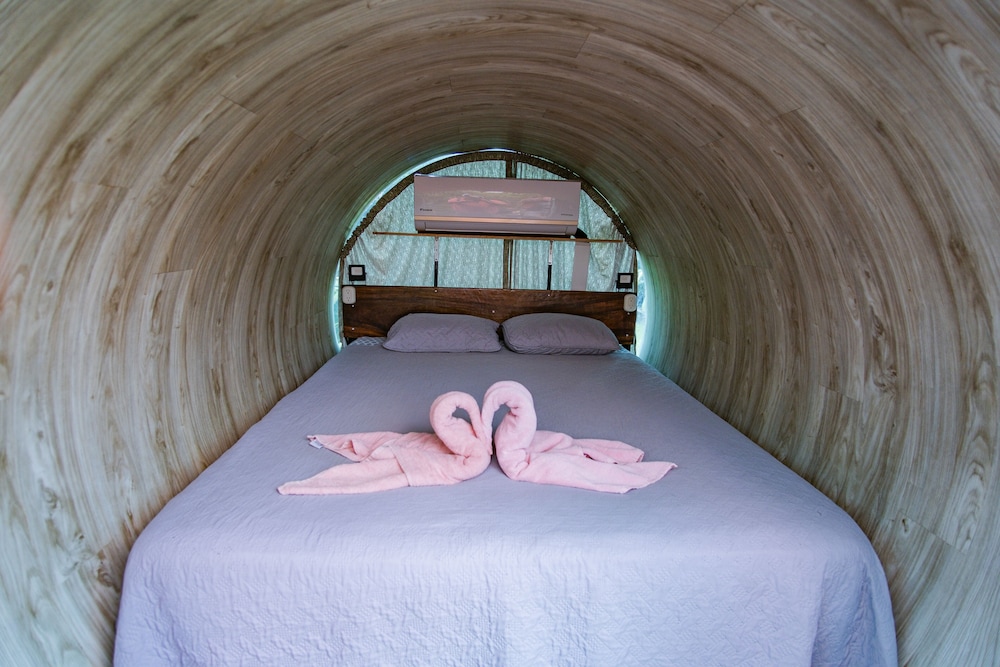 arenal backpackers resort