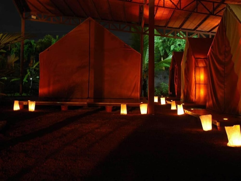 arenal backpackers resort