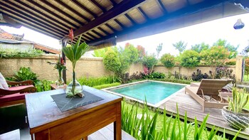 niluh private villas