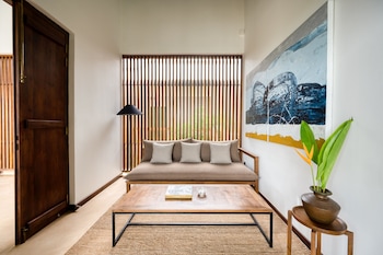 kayaam house