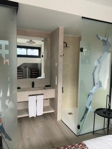 e kilibrio hotel and apart suites