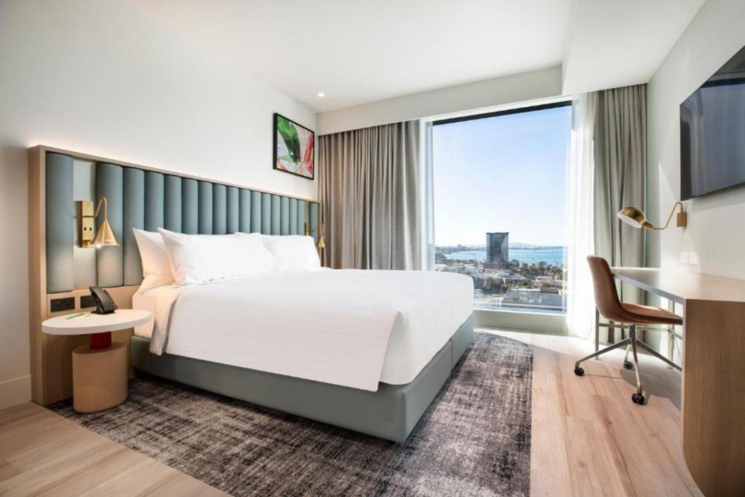 holiday inn and suites geelong an ihg hotel