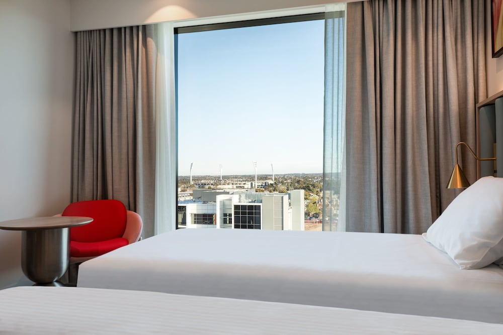 holiday inn and suites geelong an ihg hotel