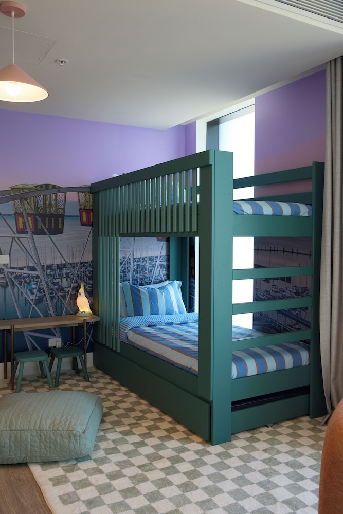 holiday inn and suites geelong an ihg hotel