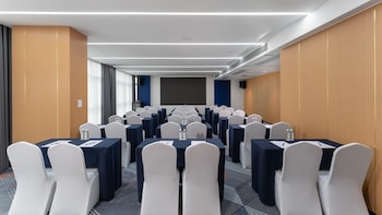 holiday inn express nanning convention and exhibit an ihg hotel