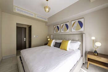 brickell apart hotel